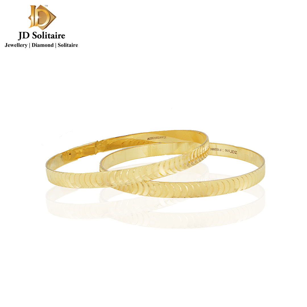 Buy online Gold Metal Bangle Bracelet from fashion jewellery for Women by  Estele for ₹449 at 10% off | 2024 Limeroad.com